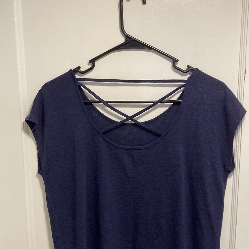 GAP Top - Picture 3 of 8